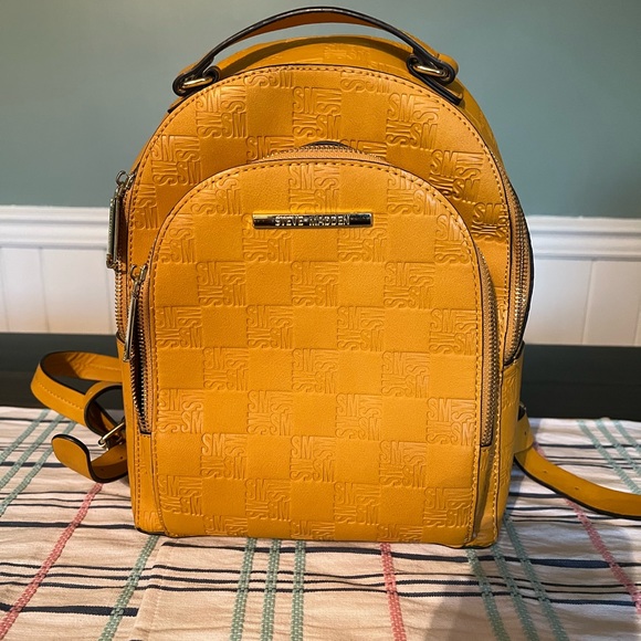 Like new Steve Madden bag - Picture 2 of 2